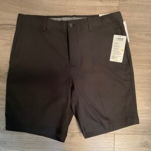Men's Flat Front Solid Golf Short with Active Waistband and Media Pocket